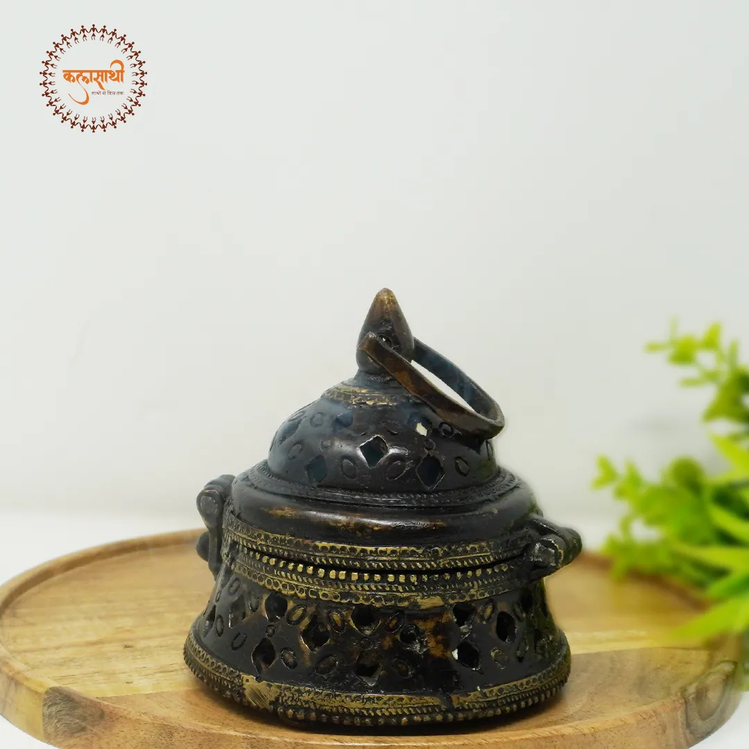 Antique Dhoop Daani
